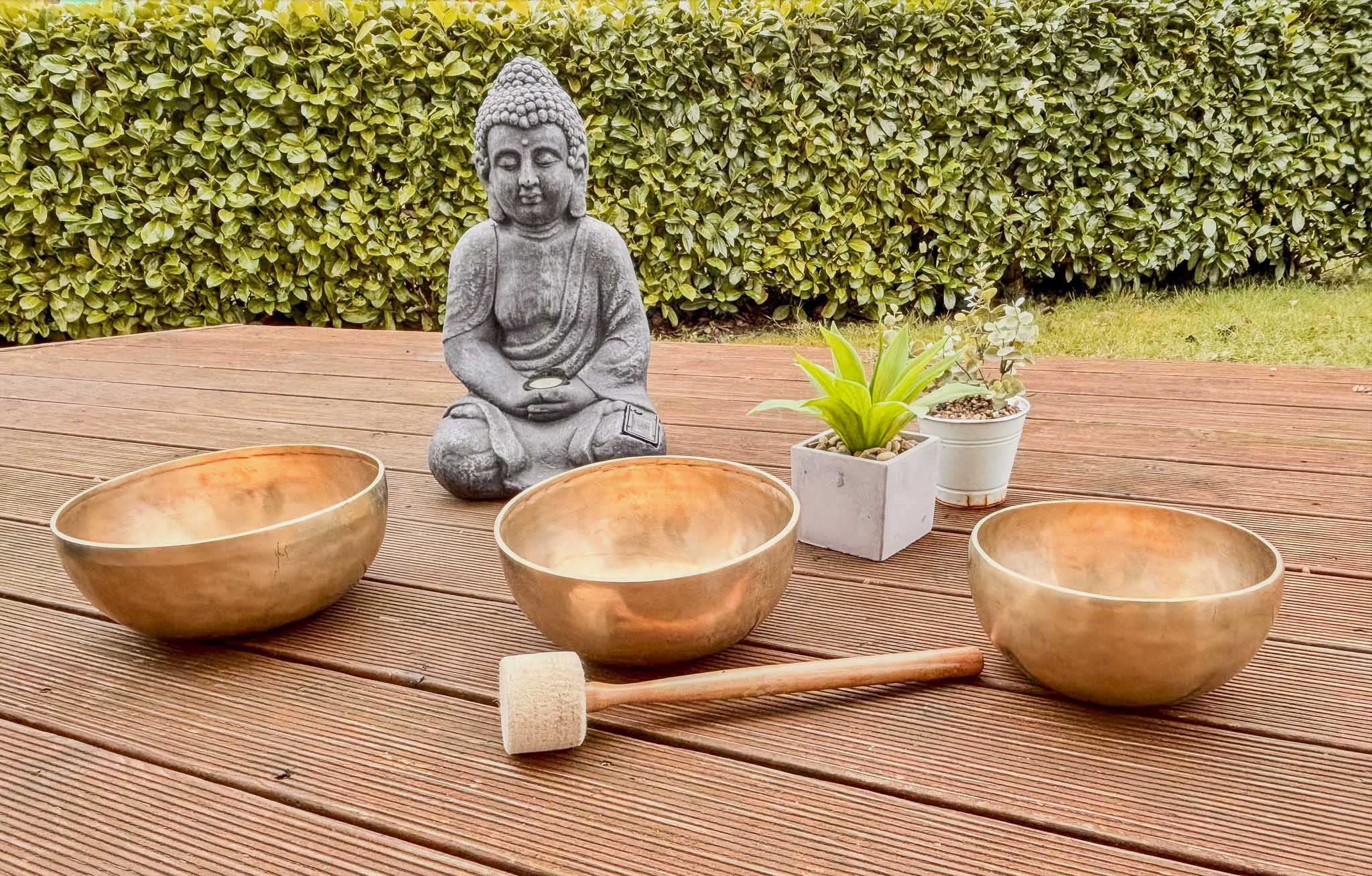 Klangschalen Massage mit Verena Nastoll